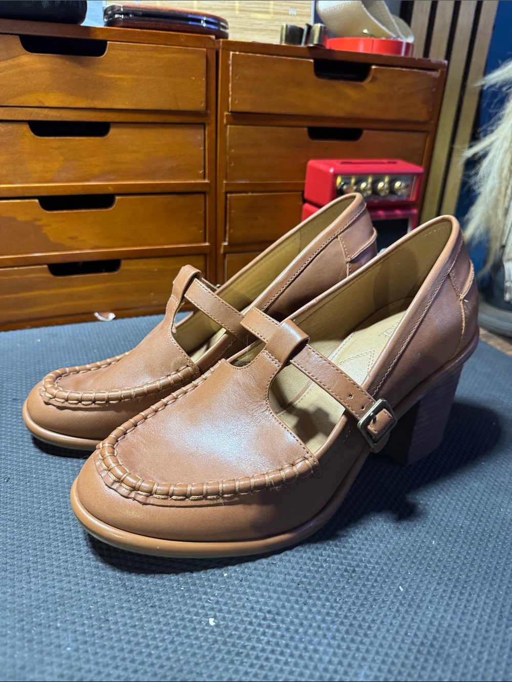 Crown Vintage Tan Brown Mary Jane Block Heel Loafers